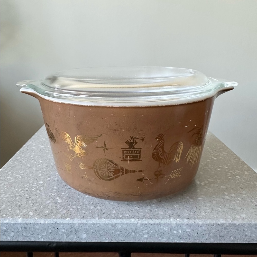 Pyrex Early American Casserole Dish w/ Lid Vintage 1qt Ovenware